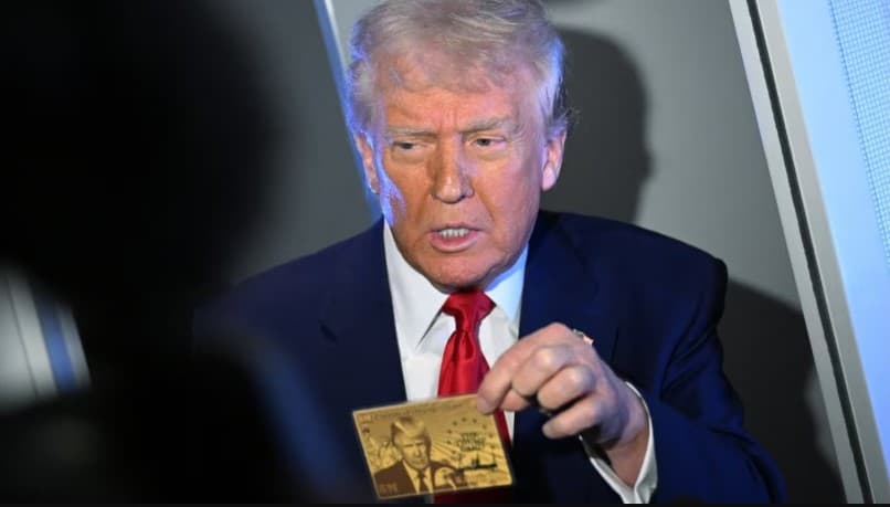 Donald Trump presentó la “Gold Card”: la visa para millonarios que lleva su cara y cuesta US$5 millones